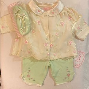 Adorable 3pc set. 0-3mos
